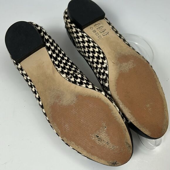 Michael Michael Kors Dion Houndstooth Haircalf Ballet Flat (Black/White) Size 6 - Picture 5 of 10